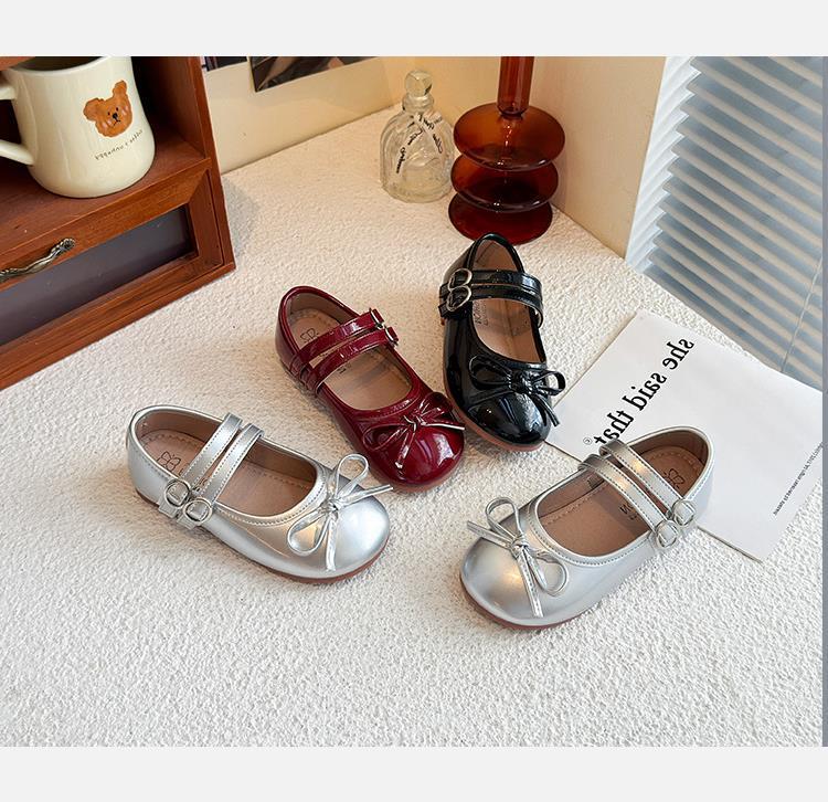 Girls' Silver Mary Jane Leather Shoes - Sweet Flat Soft Sole Children's Style
