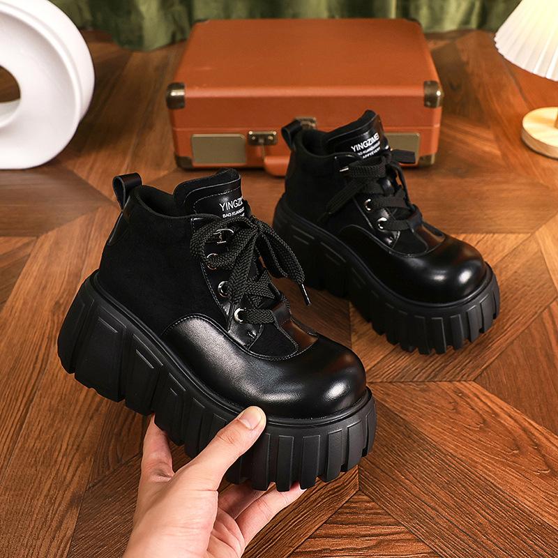 Platform short boots women's 2025 autumn and winter new versatile high-top shoes casual small leather shoes small inner height-increasing women's shoe