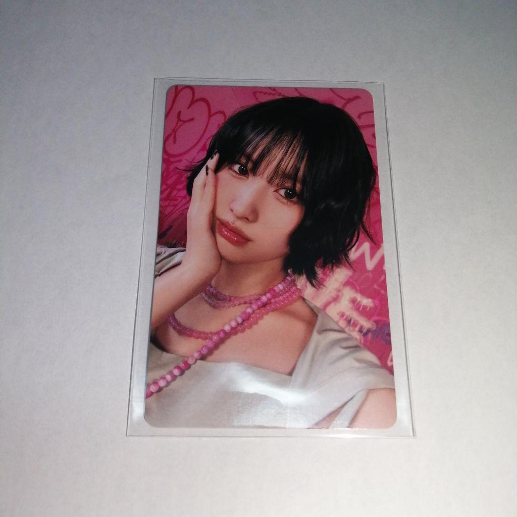[USED] TWICE THIS IS FOR Pop-up 10,000 Yen Trading Card Momo