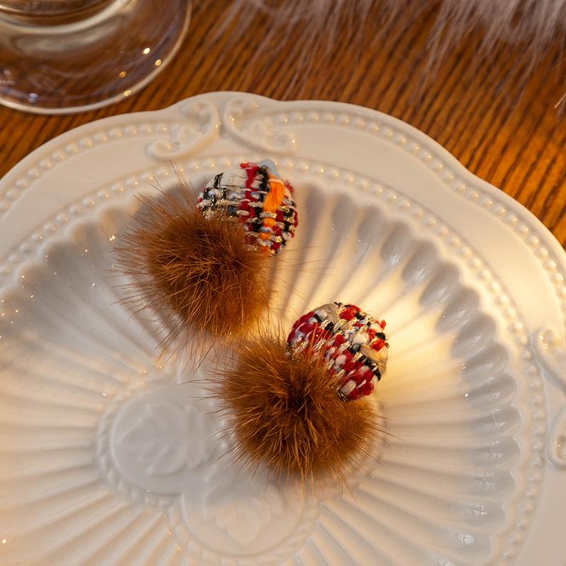 Autumn And Winter Hairball Love Stud Earrings, Sweet Temperament Star Daisy Girl Geometric Senior Ear Clip Woman