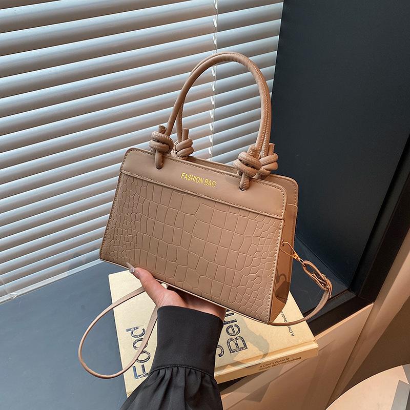 Handbag Women's New Spring and Summer Premium Texture Niche Large Capacity Retro Handbag Tote Messenger Bag