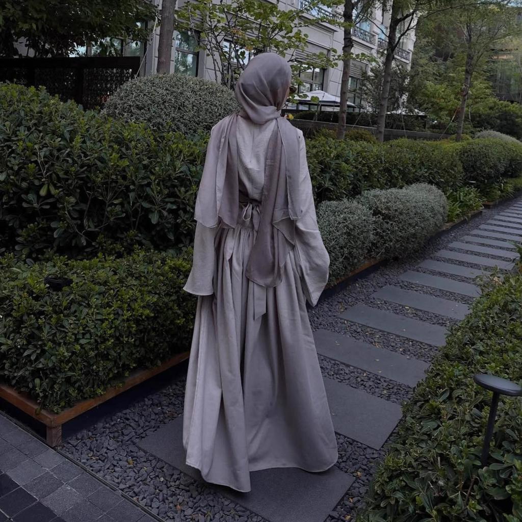 Middle East Arabian Women's Autumn New Temperament Slim and Skinny Long Sleeve Big Swing Dress Long Dress