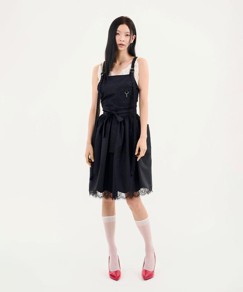Eipeuleonwei Rapunzel Black Apron Size 2
