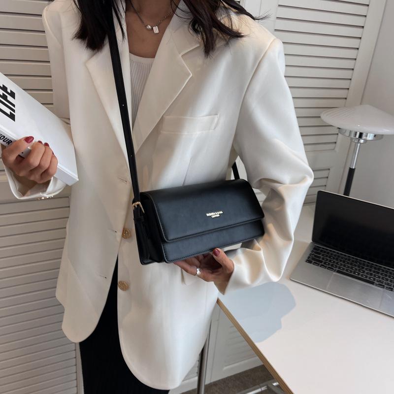 Bags Women'S Retro Fashion Small Square Bags Simple Shoulder Bags Foreign Style Messenger Bags
