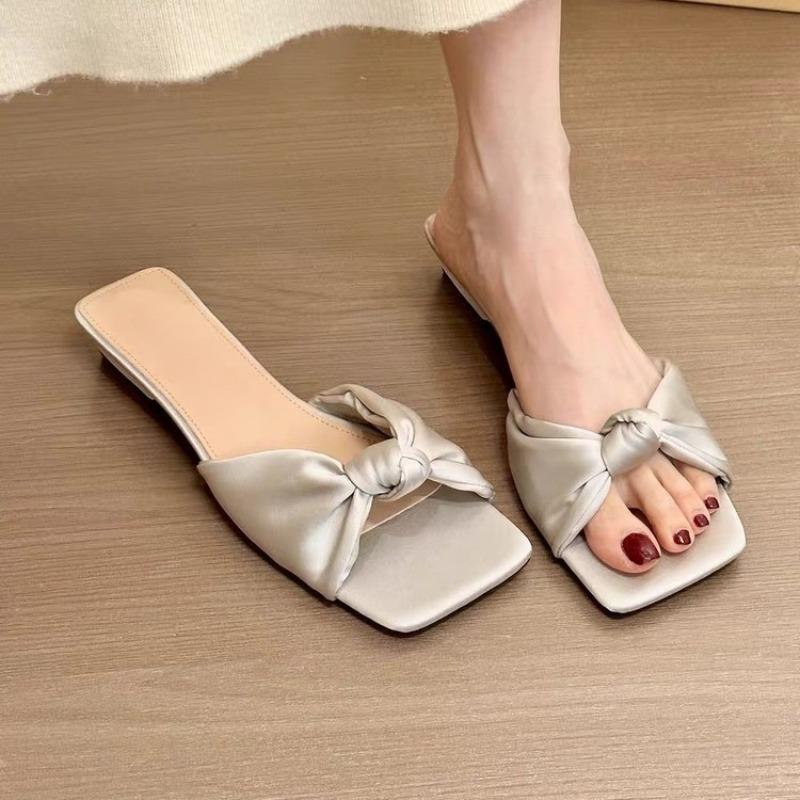 Fashion Summer New Low-heeled Slippers Square-toed Fabric Pleated Butterfly Knot Soft-soled Anti-slip and Wear-resistant Sandals