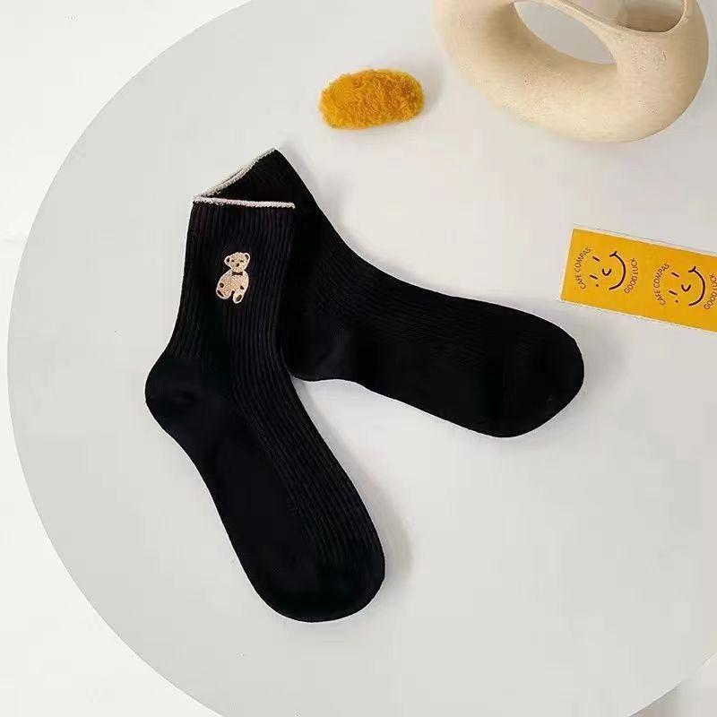 

Female Spring and Autumn Lovely Sweet Cartoon Bear Breathable Sweat Suction Tube Cotton Socks 1 pair чорний