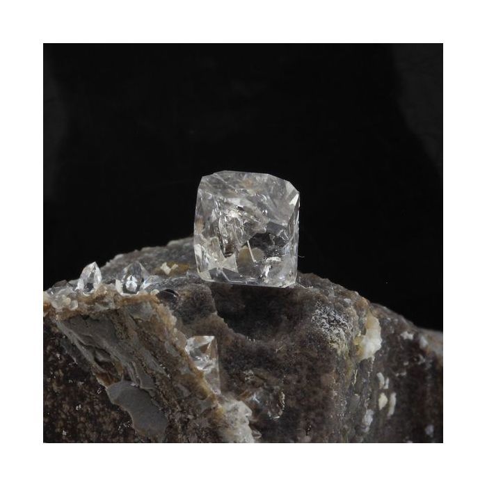 Pierres et Minéraux. Septaria, Quartz Diamant. 185.9 ct. Ribiers, Hautes-Alpes, France. Rare.