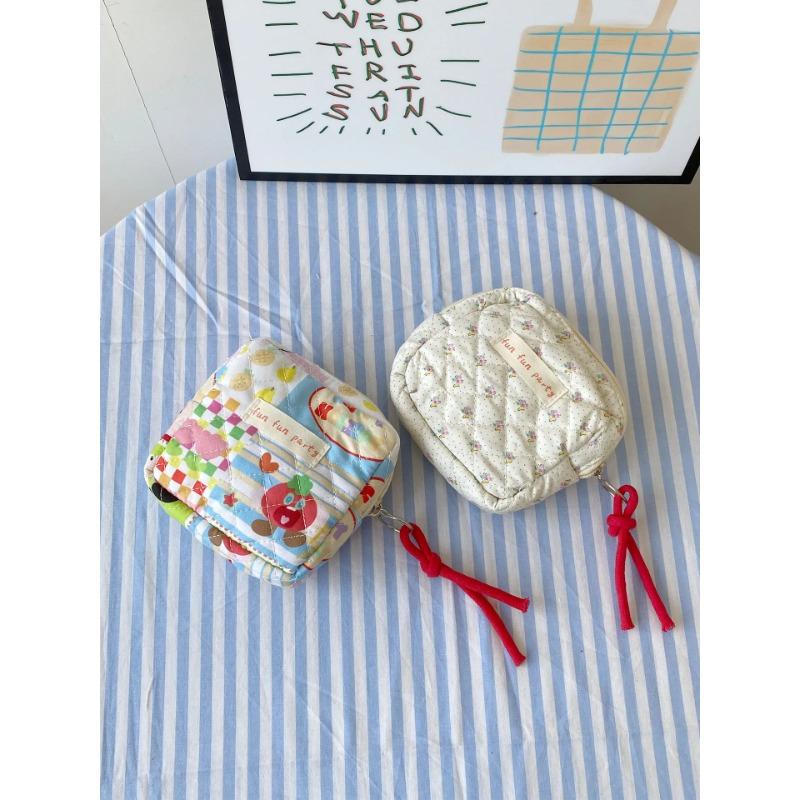 Women's Sanitary Pouch Cute Mini Bag for Tampon & Makeup Organizer Small Portable Coin Purse with Zipper