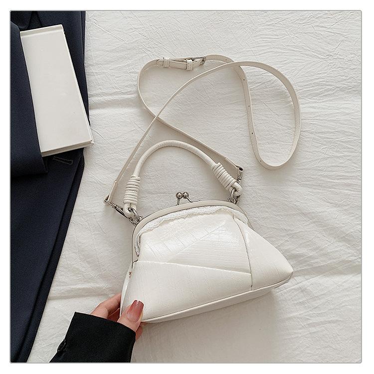 

2025 summer new niche design shell clip bag women s fashion versatile lace lace portable messenger bag белый