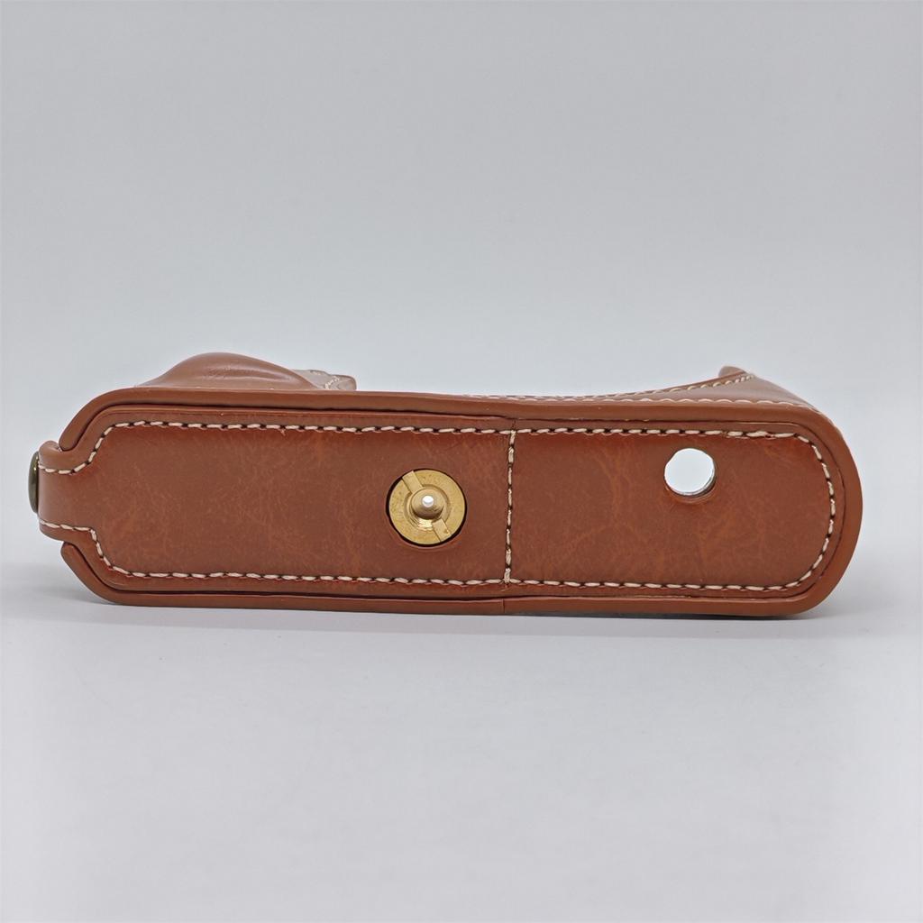 Skórzany futerał na aparat PU dla Leica D-Lux 8/7/(Typ 109) Konstrukcja z otworem na baterię Pokrowiec na połowę ciała z paskiem na rękę