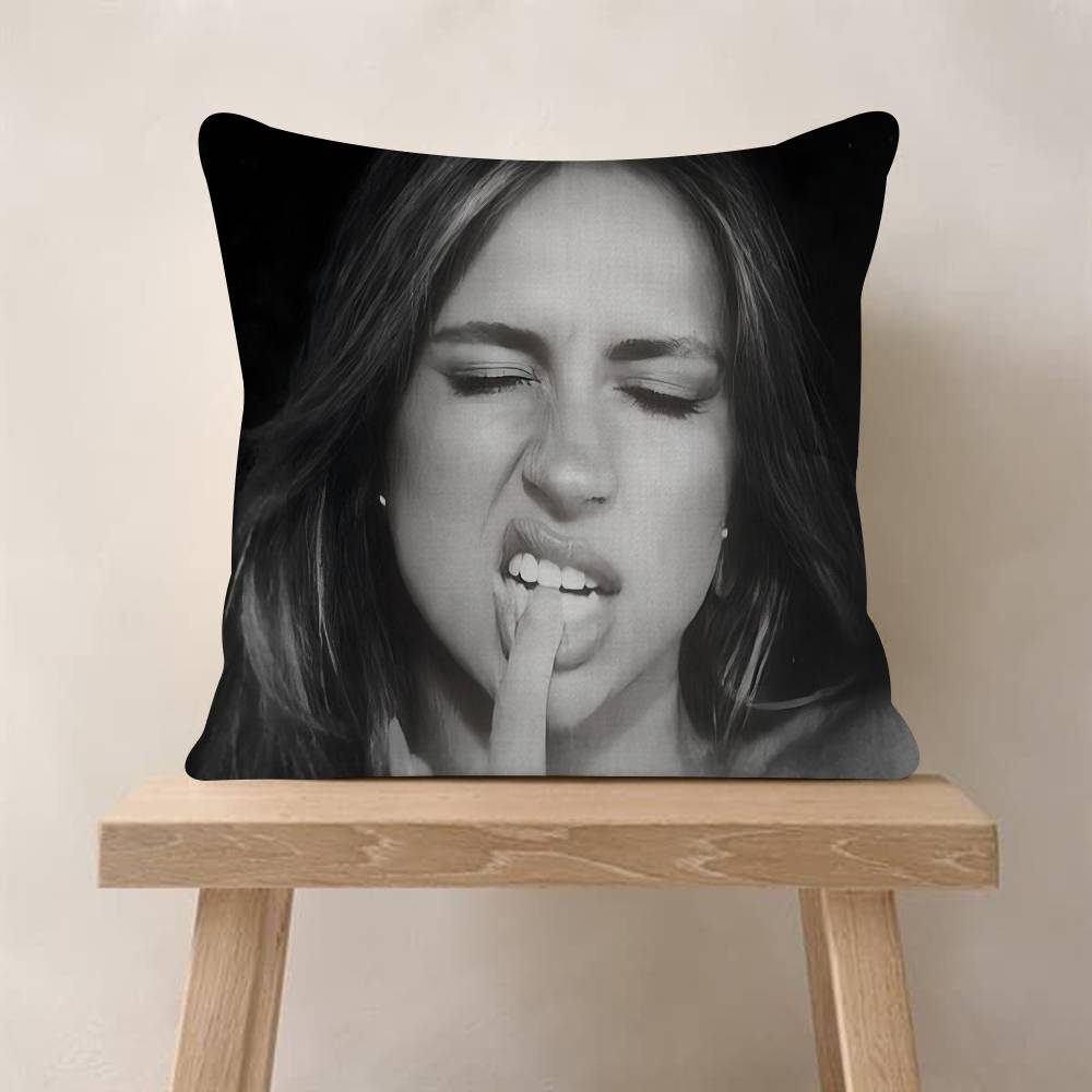 Tate MMcRae Singer Singer Personalized Pillow Dust Cover Bedroom Kids Party Decoration Pillowcase Birthday Children Gift
