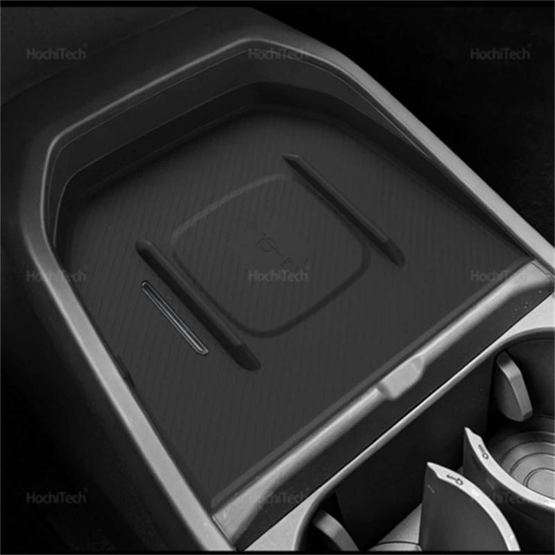 Wireless Charging Mat for Kia EV3 2024 2025 2026 Car Wireless Charger Mobile Phone Fast Charging Cover Pad LHD RHD