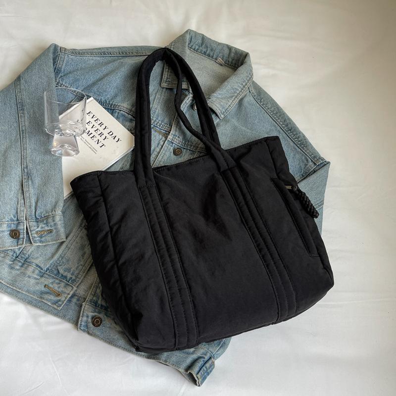 

Multi-Pocket Canvas Tote Bag Large Capacity Light Casual Fashion Simple Tote Daily Commuter Yoga Bag