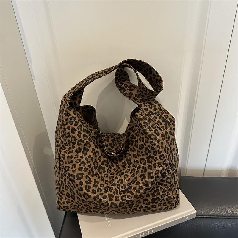 

Summer new fashion canvas bag shoulder messenger bag leopard print large capacity lazy wind tote bag