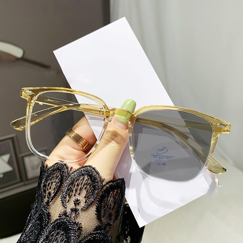 Color-changing Anti-blue Light Glasses Fashionable For Both Men And Women Suitable For Those With Myopia.16007
