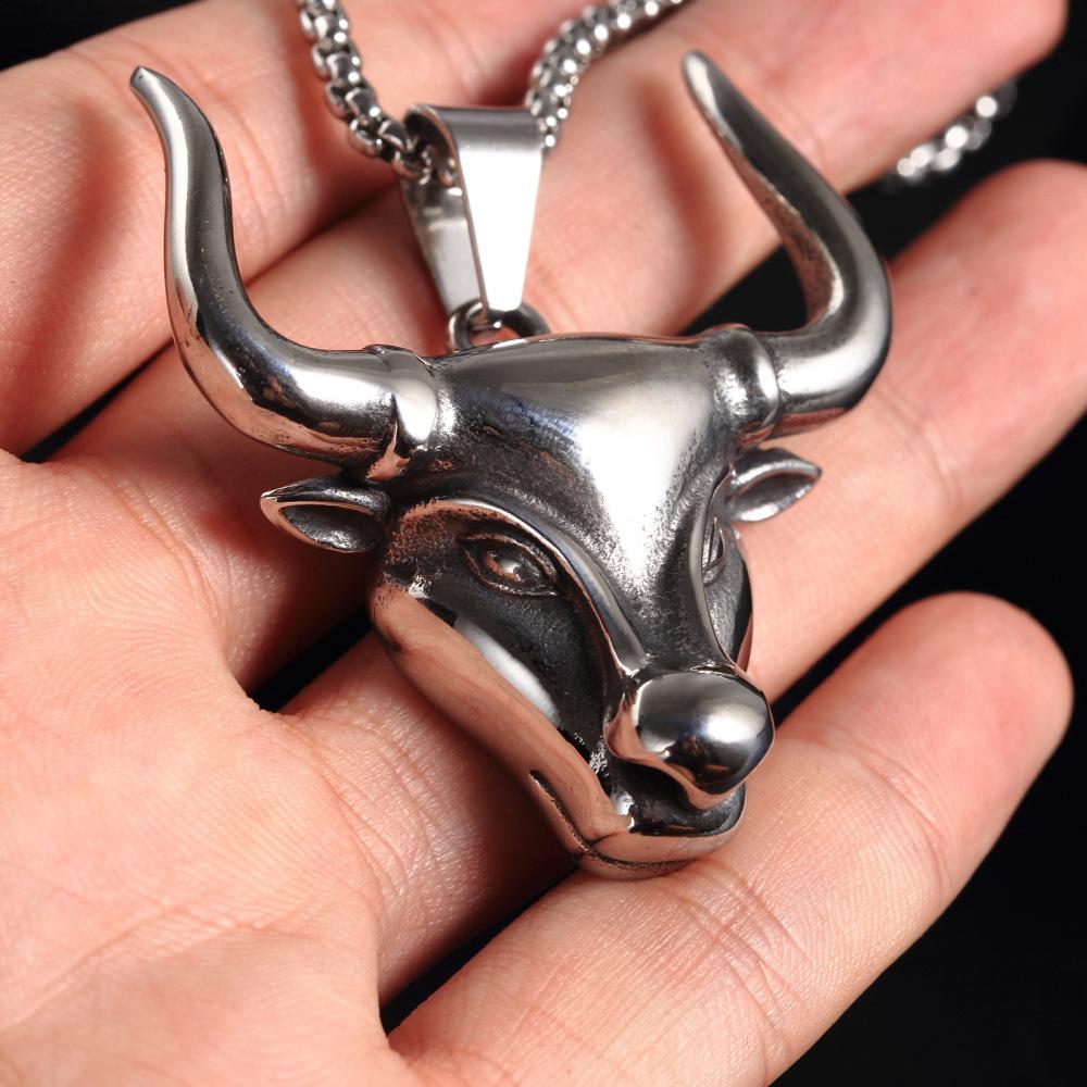 New European and American Stainless Steel Fashion Mens Bull Horn Pendant Animal Necklace