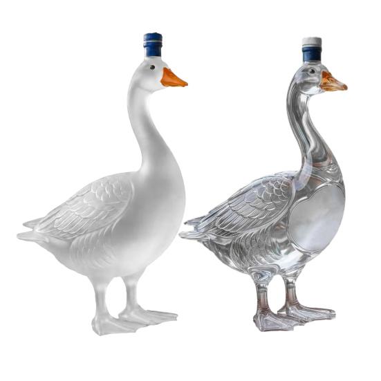 Goose Bird Shape Whiskey Decanter 3D Glass Animal Liquor Bottle