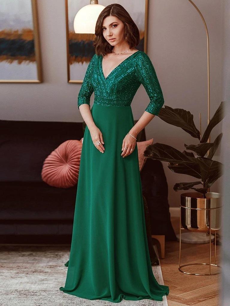 Elegant Plus Size Sequined V-Neck Chiffon Evening Dress with Mid Sleeves and Swing Skirt