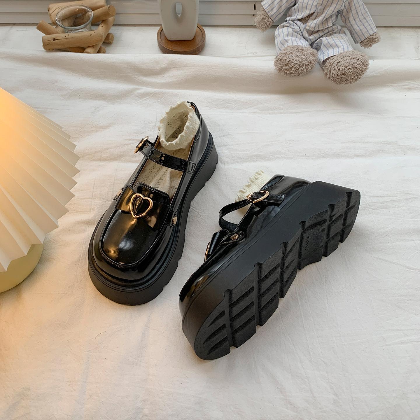

Queen Fan Black British Style Platform Small Leather Shoes Women s 2025 New Autumn Height Increasing French Love Single Shoes 35 чёрный