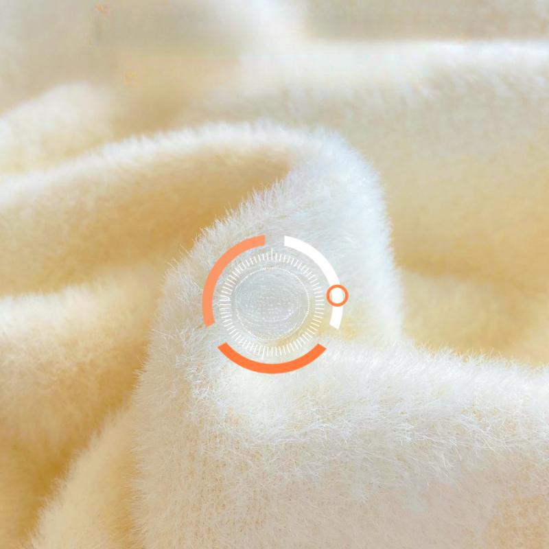 Women's Turtleneck Sweater Winter 2024 Retro Red with Velvet Lining Thickened Inner Wear Thermal Knitting Bottoming Shirt