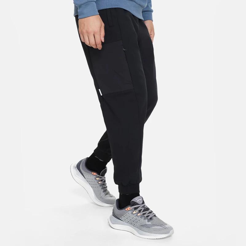 Li Ning Fitness Series Solid Color Multi-Pocket Printed Drawstring Fleece Cuffed Sports Pants Winter Men pants Black AKLR673-1
