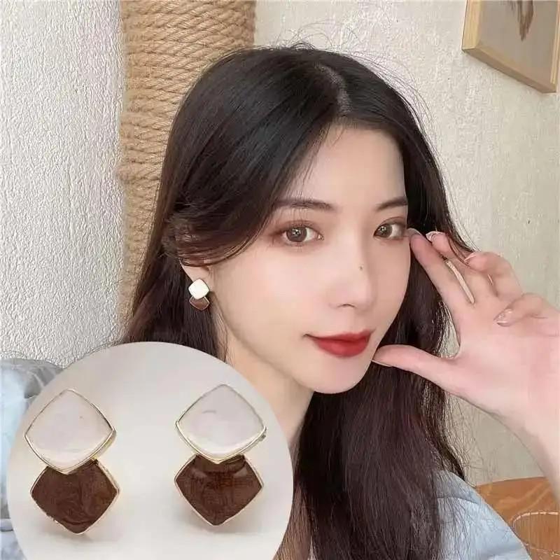 Silver Needle Korean Fashion Zircon Drop Earrings For Women Jewelry Trending New Luxury Vintage Gold Color Earrings