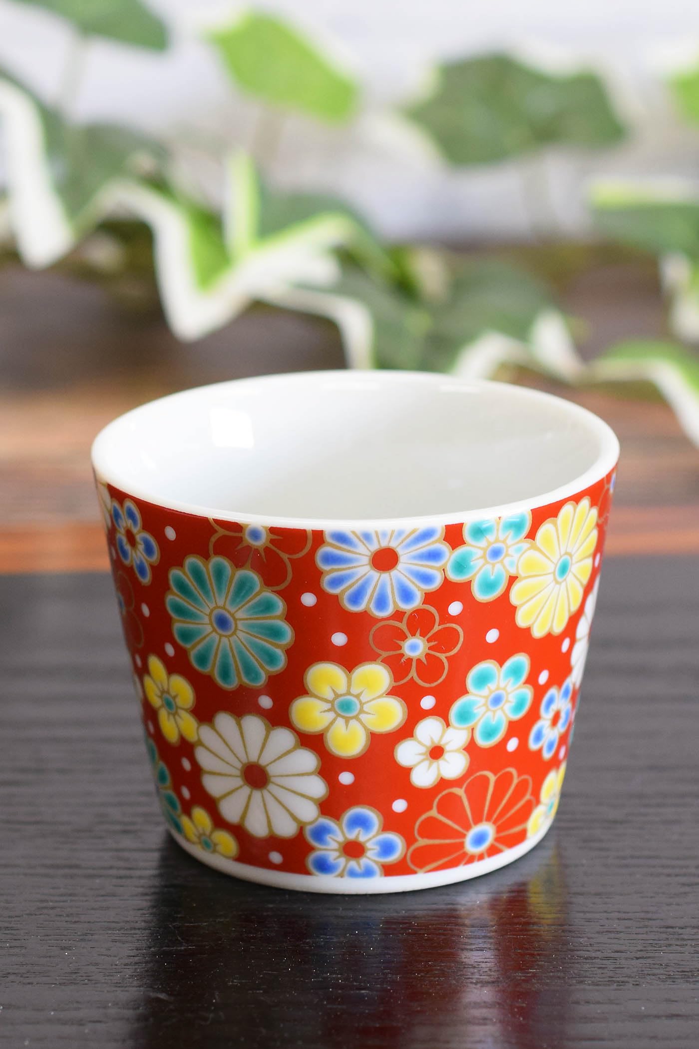 

Waza no Kura Stylish Kutani Ware Soba Choko (Soba Cup) with Plum and Chrysanthemum Crest, Ceramic, Brand Name, Japanese Tableware, Made in Japan