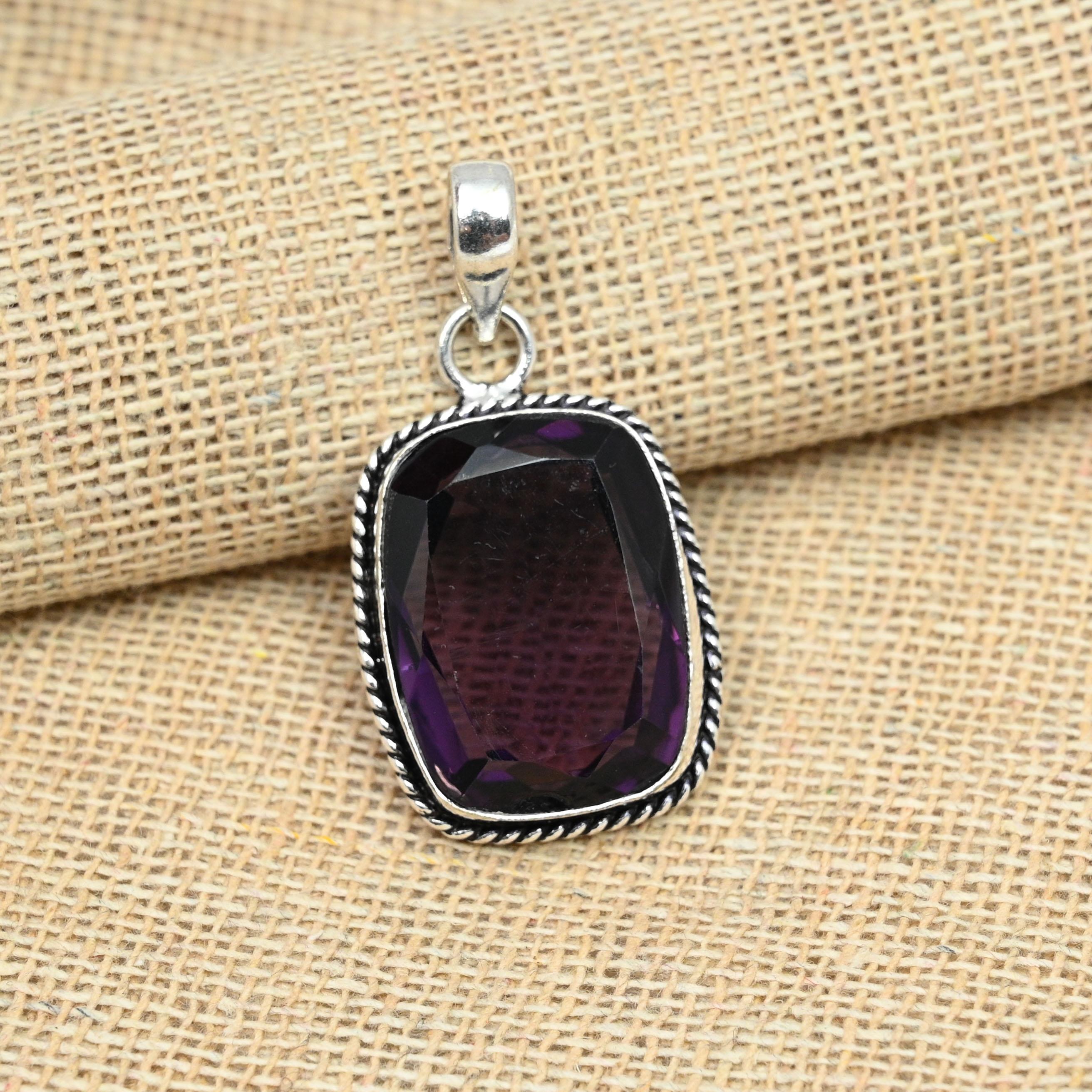 

Фиолетовый аметист драгоценный камень твердый стерлингового серебра 925 пробы ювелирные изделия ручной работы женский кулон 1.57 Inches фиолетовый