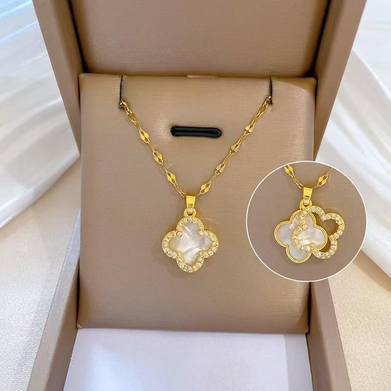 Autumn & Winter Women's Four-Leaf Clover Necklace: Small Fragrance Style, Trendy Clavicle Chain