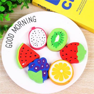 2 Stück/Packung Niedlicher Radiergummi mit frischem Fruchtdesign Kawaii Wassermelonen-Orangen-Radiergummis Schülergeschenk Zufällige Farbe