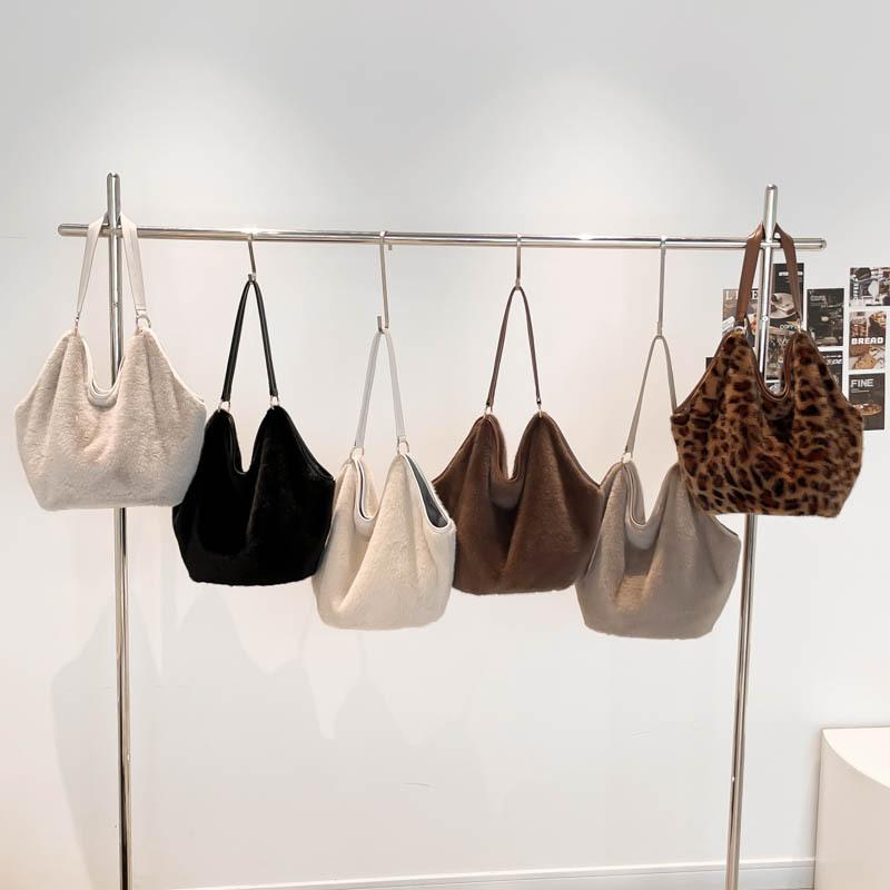 Winter Leopard Women's Plush Shoulder Bags Solid Color Faux Fur Female Casual Tote Handbags Large Capacity Ladies Furry Bag