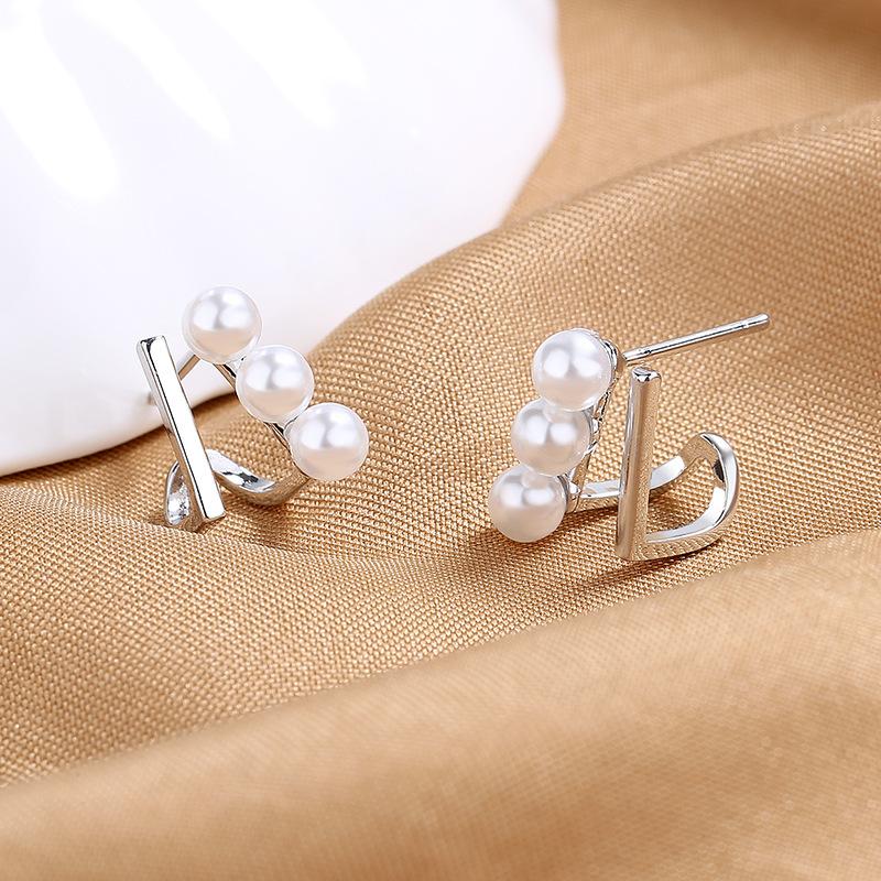 French Light Luxury Fritillary Stud Earrings Silver Design High-End Earrings Temperament Small Fragrance Earrings