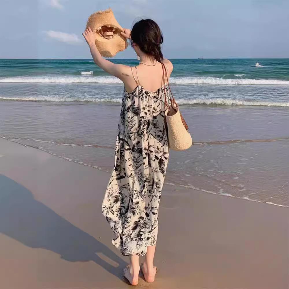 French Suspender Ink Painting Floral Beach Dress for Women New Summer Outdoor Wear Texture High-end Temperament Skirt