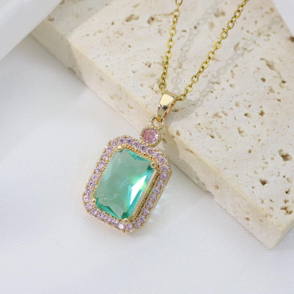 Luxury Square Pendant Necklaces for Women Fashion Zirconia Necklace Wedding Party Jewelry Accessories