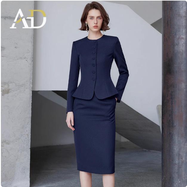 Retro Style Women's Slimming Skirt Suit for Salon & Office Wear
