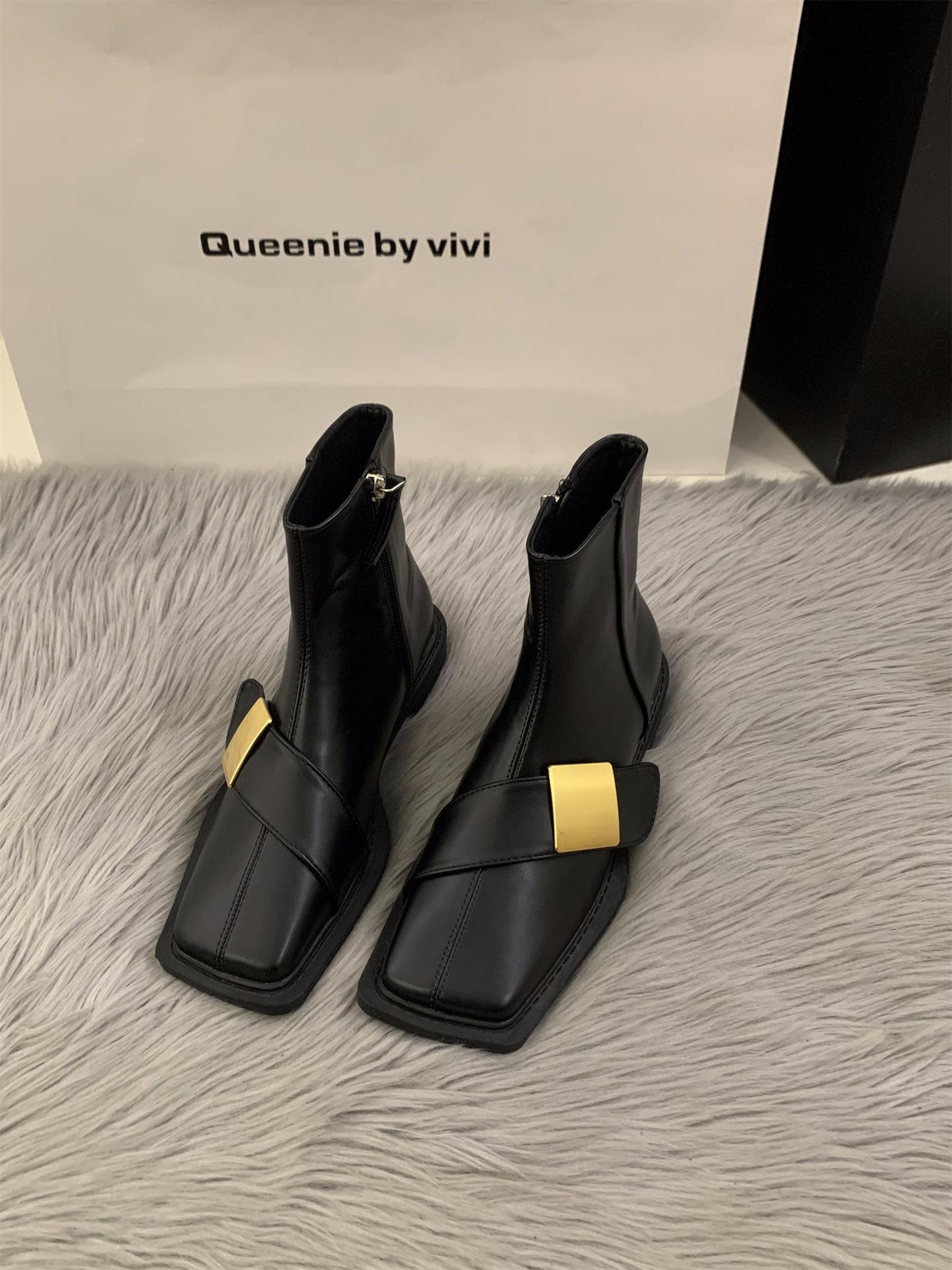 

Flat bottom square head black British Martin boots women s shoes 2025 new spring, autumn and winter retro French small short boots 40