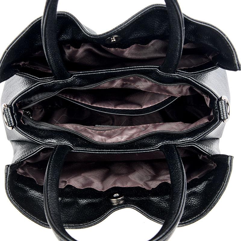 Fashionable Women's Handbag Cloud Pleated Single Shoulder Crossbody Bag Large Capacity