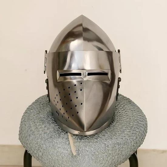 Medieval Bascinet Helmet – 18 Gauge Steel Chainmail Knight Armor for LARP Cosplay