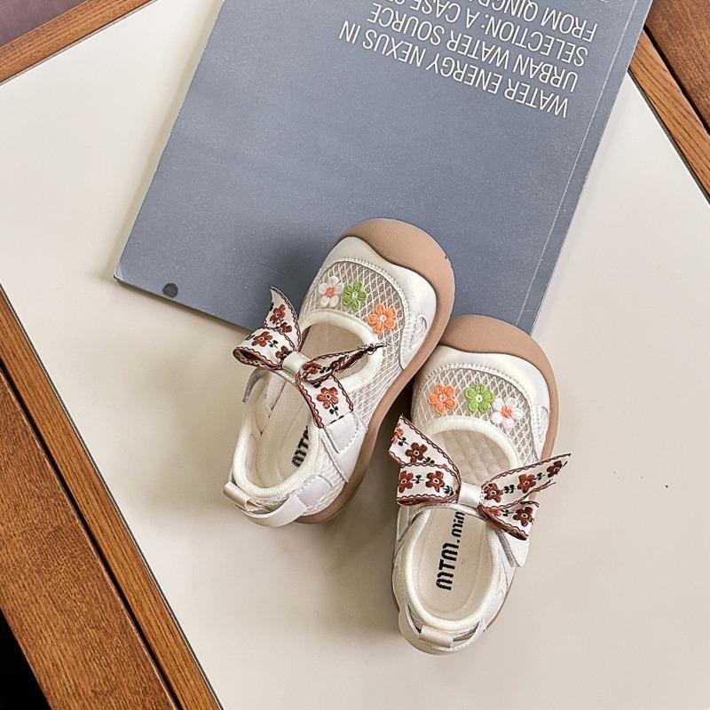 Kids Mesh Breathable Casual Shoes with Flower Embroidery and Bow 16 белый