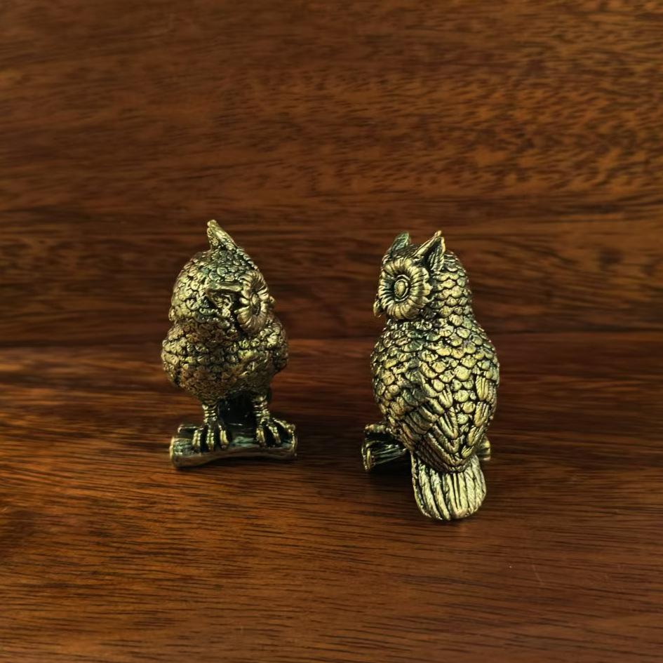 Brass Solid Owl Ornament Creative Home Decoration Copper Carving Handicraft Tea Pet