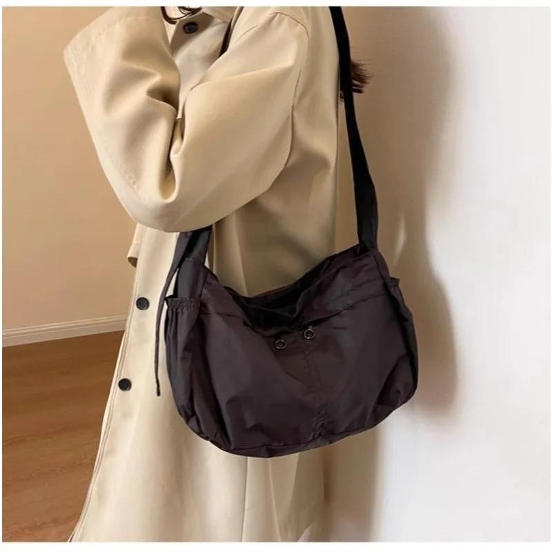 Large Capacity Tote Leisure Waterproof Simple Nylon Cloth Bag Unisex Crossbody Bag Lightweight Sports Bag Dumpling Bag