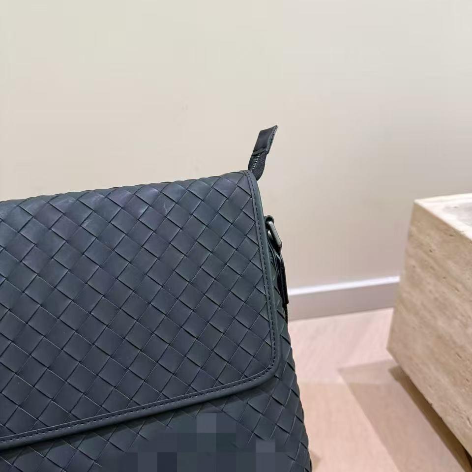 Nuova Borsa a Tracolla da Uomo Zaino in Pelle Cerata Borsa a Spalla con Patta Borsa da Uomo Intrecciata a Strisce Larghe Borsa a Tracolla alla Moda