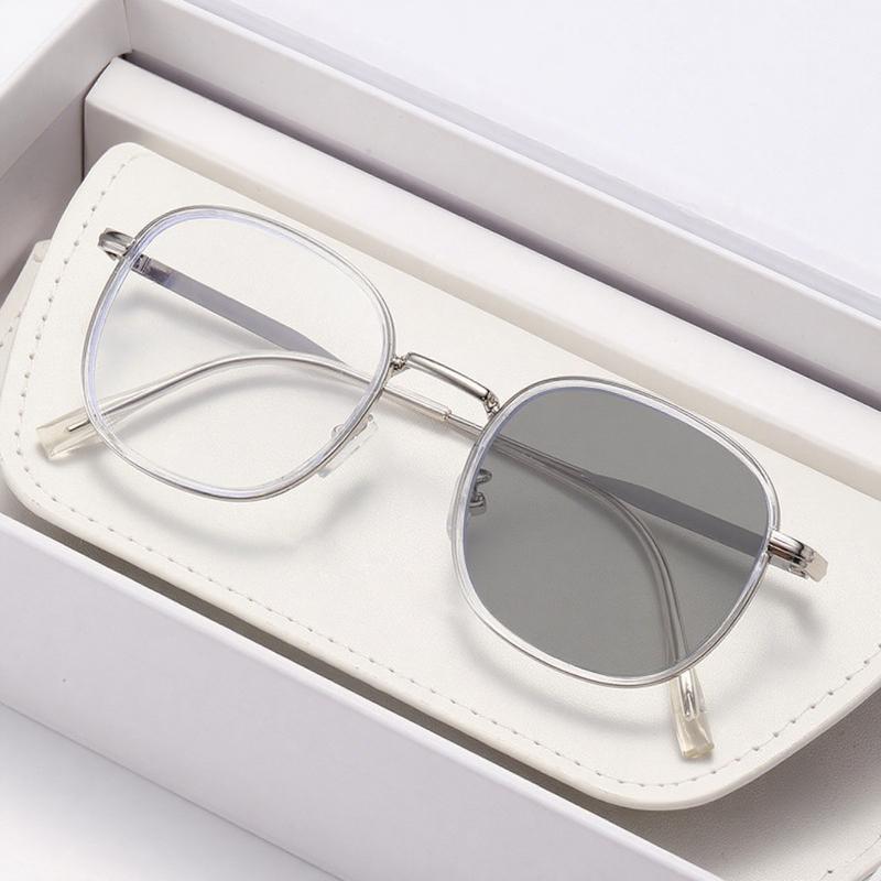 Simple And Stylish Large Frame Photochromic Myopia Glasses Retro Round Frame High-Definition Anti Blue Light Glasses Unisex
