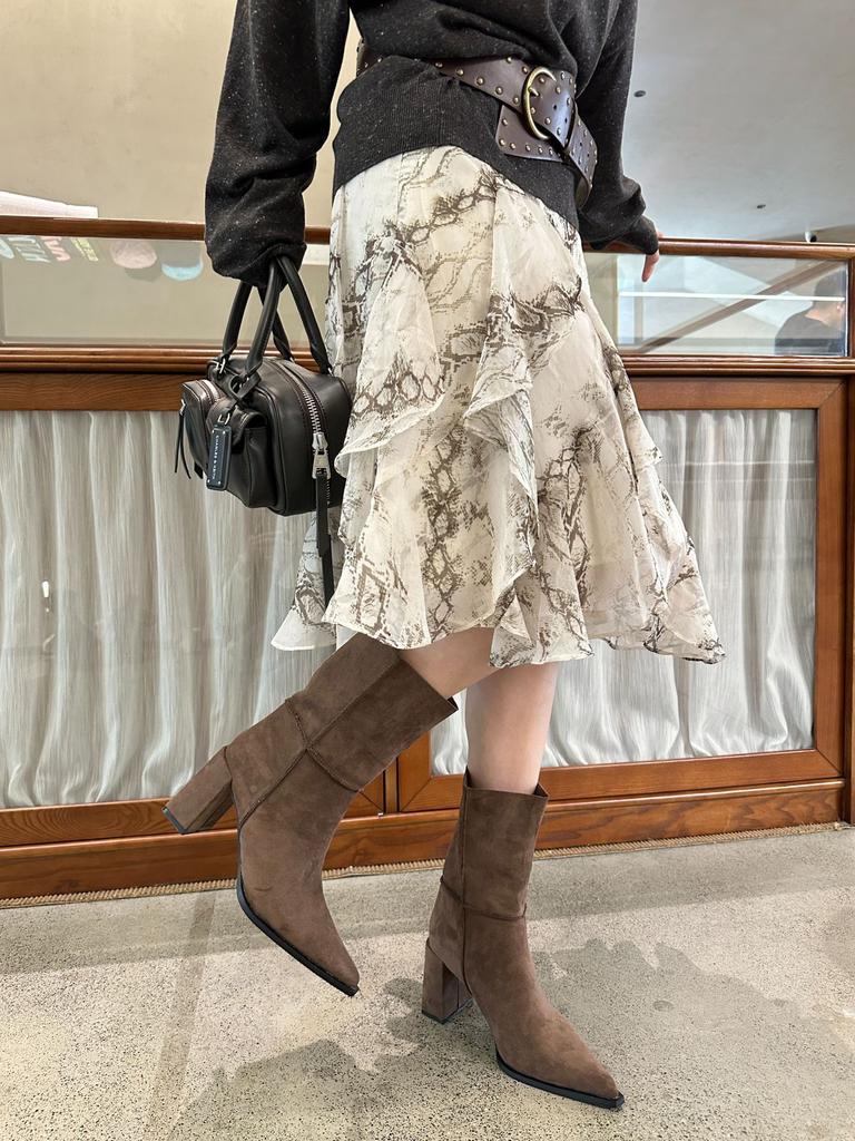 2025 autumn and winter new pointed thick heel high heel temperament French fashion women's short boots suede temperament women's boots