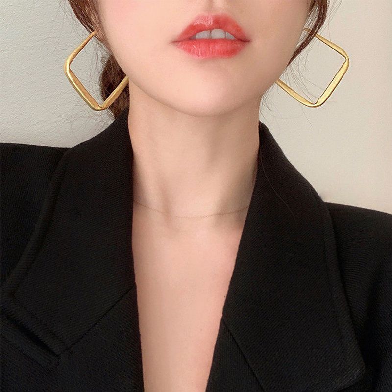 Earrings 2025 New Arrival Tide Fashion High Profile and Generous Diamond Autumn/Winter Earrings Female Online Influencer Fancy Big Ear Ring