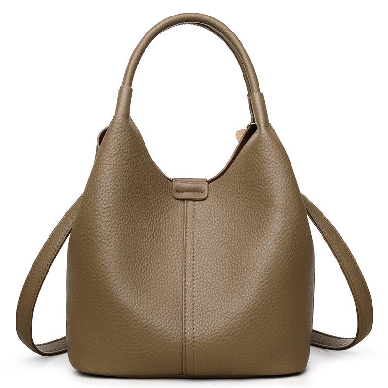 2025 High-End Genuine Leather Women's Shopping Basket Bag with Double-Sided Texture and Leather Tag.