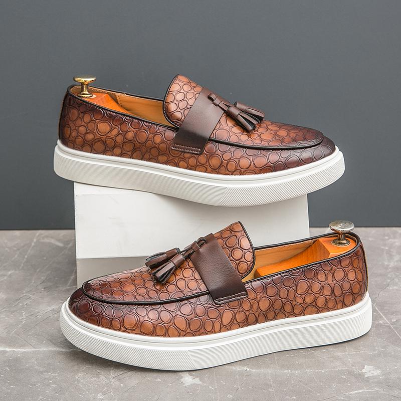 

Новые плоские кожаные туфли мужские туфли для скейтбординга классические повседневные туфли модные туфли с кисточками праздничная обувь деловая офисная обувь высокого качества 46 коричневый