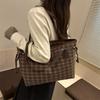 Premium sense large capacity bucket armpit bag Korean niche autumn and winter fashion shoulder bag woolen plaid tote bag