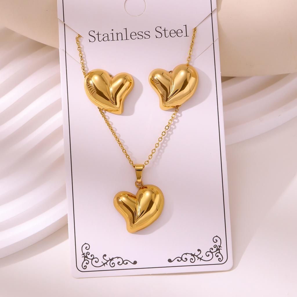 Personalized European and American Fashion Stainless Steel Stud Earrings Necklace Titanium Steel Non-fading Jewelry Set