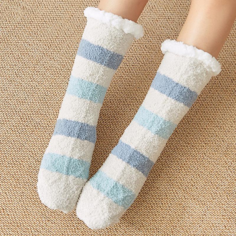 Winter Plüsch Frauen Boden Socken Warme Weiche Korallen Fleece Gestreiften Bequeme Nicht-Slip Thermische Weibliche Socken